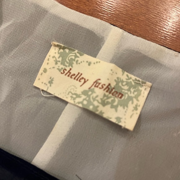 Adorable Whimsical Face Dress! - Picture 6 of 8